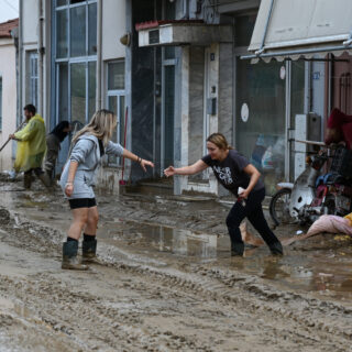 Η αλληλεγγύη είναι η δύναμή μας: Πώς μπορούμε να βοηθήσουμε τους πλημμυροπαθείς