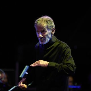 Το Θέατρο Λυκαβηττού ξαναζωντάνεψε με τον Σταύρο Ξαρχάκο και ήμασταν εκεί