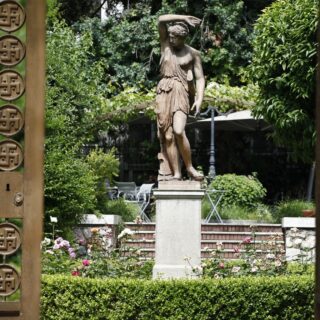 Πώς πήρε «αποβολή» το Καφέ του Νομισματικού Μουσείου: Το μέλλον των αναψυκτηρίων μας αφορά