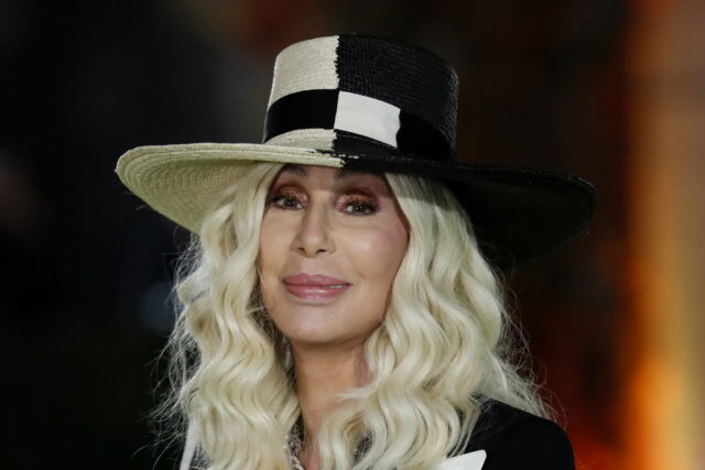 Η Cher κατηγορείται ότι προσέλαβε τέσσερις άνδρες για να απαγάγουν τον γιο της