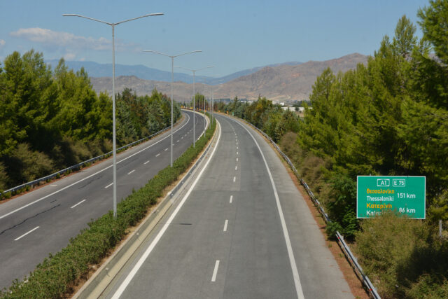 Άνοιξε η εθνική οδός και για τα βαρέα οχήματα