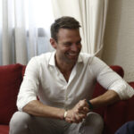 Επικοινωνία Στέφανου Κασσελάκη με τον γενικό γραμματέα του ΑΚΕΛ