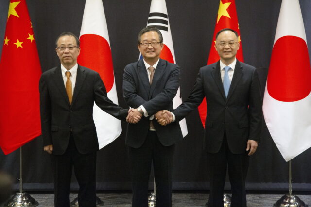 Τριμερής διπλωματική συνάντηση Νότιας Κορέας-Κίνας-Ιαπωνίας