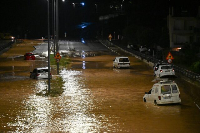 Εικόνες απόλυτου χάους στον Βόλο: Πλημμύρισε το νοσοκομείο, «βγήκαν» τα ψάρια στους δρόμους της πόλης [ΒΙΝΤΕΟ]