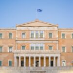 Γραφείο Προϋπολογισμού της Βουλής: Οι φυσικές καταστροφές απειλούν την επίτευξη των στόχων για πλεόνασμα και ανάπτυξη