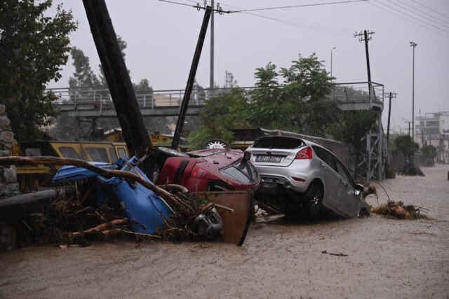 Κακοκαιρία Daniel: Καταρρίφθηκε το ρεκόρ ημερήσιου ύψους βροχής – Εικόνες «Αποκάλυψης» από τη Μαγνησία