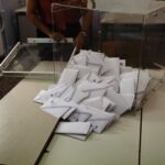 Αυτοδιοικητικές εκλογές: Ψηφοδέλτιο συνδυασμού στο Ηράκλειο φτάνει το 1 μέτρο μήκος