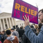 ΗΠΑ: Νέα μέτρα για την ελάφρυνση του φοιτητικού χρέους θα ανακοινώσει η κυβέρνηση Μπάιντεν