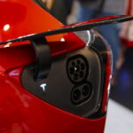 Ανακαλούνται δεκάδες χιλιάδες αυτοκίνητα της Tesla για λόγους ασφαλείας