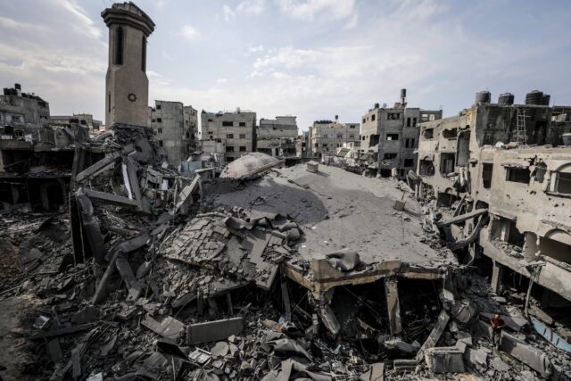 Τουλάχιστον 1.799 οι Παλαιστίνιοι νεκροί από τις ισραηλινές επιδρομές στη Λωρίδα της Γάζας