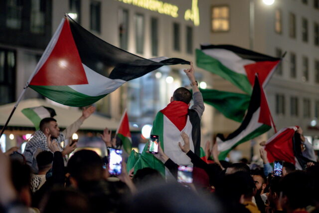 Συνάντηση Χαμάς – Φατάχ: Oι παλαιστινιακές παρατάξεις υπερασπίζονται την «ενότητα»