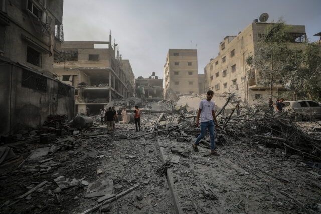 Γάζα: Ξεπέρασαν τους 5.000 οι νεκροί Παλαιστίνιοι από τους ισραηλινούς βομβαρδισμούς