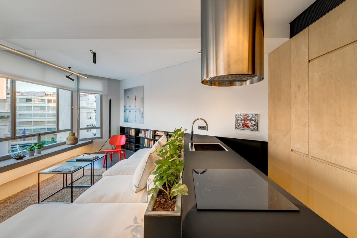 Οpen-plan loft στην Πλατεία Καρύτση