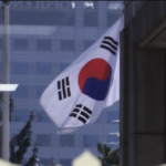 Συνελήφθη άνδρας στη Ν. Κορέα που τραυμάτισε με μαχαίρι δύο αστυνομικούς