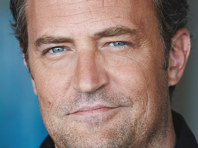 Όσα μάθαμε για τον Matthew Perry μέσα από το βιβλίο του