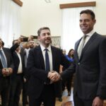 Συνεννόηση Ανδρουλάκη-Κασσελάκη για τις υποθέσεις των υποκλοπών και των Τεμπών