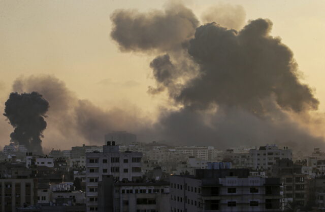 Το Ισραήλ ανακοίνωσε πως «περικύκλωσε» την πόλη της Γάζας