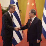 Μητσοτάκης μετά τη συνάντηση με τον Κινέζο ομόλογό του: Οι διμερείς μας σχέσεις βρίσκονται σε πολύ καλό επίπεδο