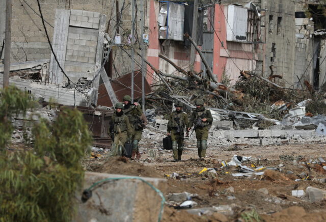 Εντοπίστηκαν πέντε νεκρά βρέφη σε βομβαρδισμένο νοσοκομείο της Γάζας [ΒΙΝΤΕΟ]