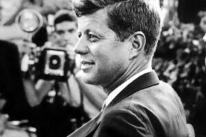 Στις 22 Νοεμβρίου του 1963 δολοφονείται ο Τζον Κένεντι