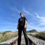 Orestáis «Απόσταση»: Ακούστε το νέο του single