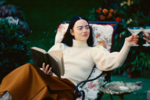 Η Έμμα Στόουν κάνει μια φανταστική επανάσταση στο Poor Things του Γιώργου Λάνθιμου