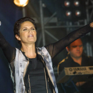 Η Πρωτοψάλτη αφαίρεσε τη λέξη “χοντρή” από το τραγούδι “Άδωνις” και ο Κραουνάκης ανέφερε πώς γράφτηκε ο στίχος