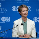 Η Σίνθια Νίξον μιλάει για τη συμβολική απεργία πείνας που έκανε με αίτημα τη κατάπαυση του πυρός στη Γάζα