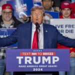 ΗΠΑ: Ο Ντόναλντ Τραμπ λέει ότι οι «μετανάστες καταστρέφουν το αίμα της χώρας μας»