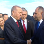 Προσγειώθηκε στην Αθήνα ο Ερντογάν – Τον υποδέχθηκε ο Γιώργος Γεραπετρίτης