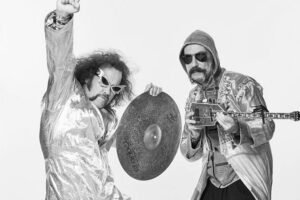 Την ανατολίτικη ψυχεδέλεια των BaBa Zula τη νιώθεις και στις συνεντεύξεις τους