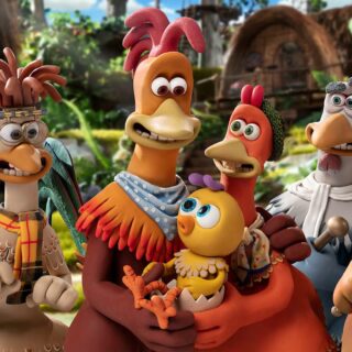 Οι αρχιτέκτονες του Οι Κότες το ’Σκασαν: Η Αυγή της Κοτομπουκιάς χρειάστηκαν μόλις 23 χρόνια για την τέλεια ιδέα