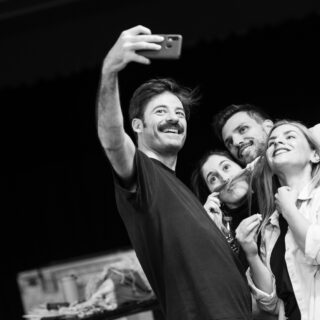 Στο δάσος, βουρ! Μια ασπρόμαυρη περιπλάνηση στα παρασκήνια του Into the Woods