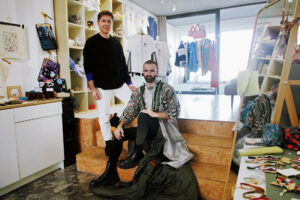 Ένα Domatio γεμάτο τέχνη, πάνω από την Ομόνοια