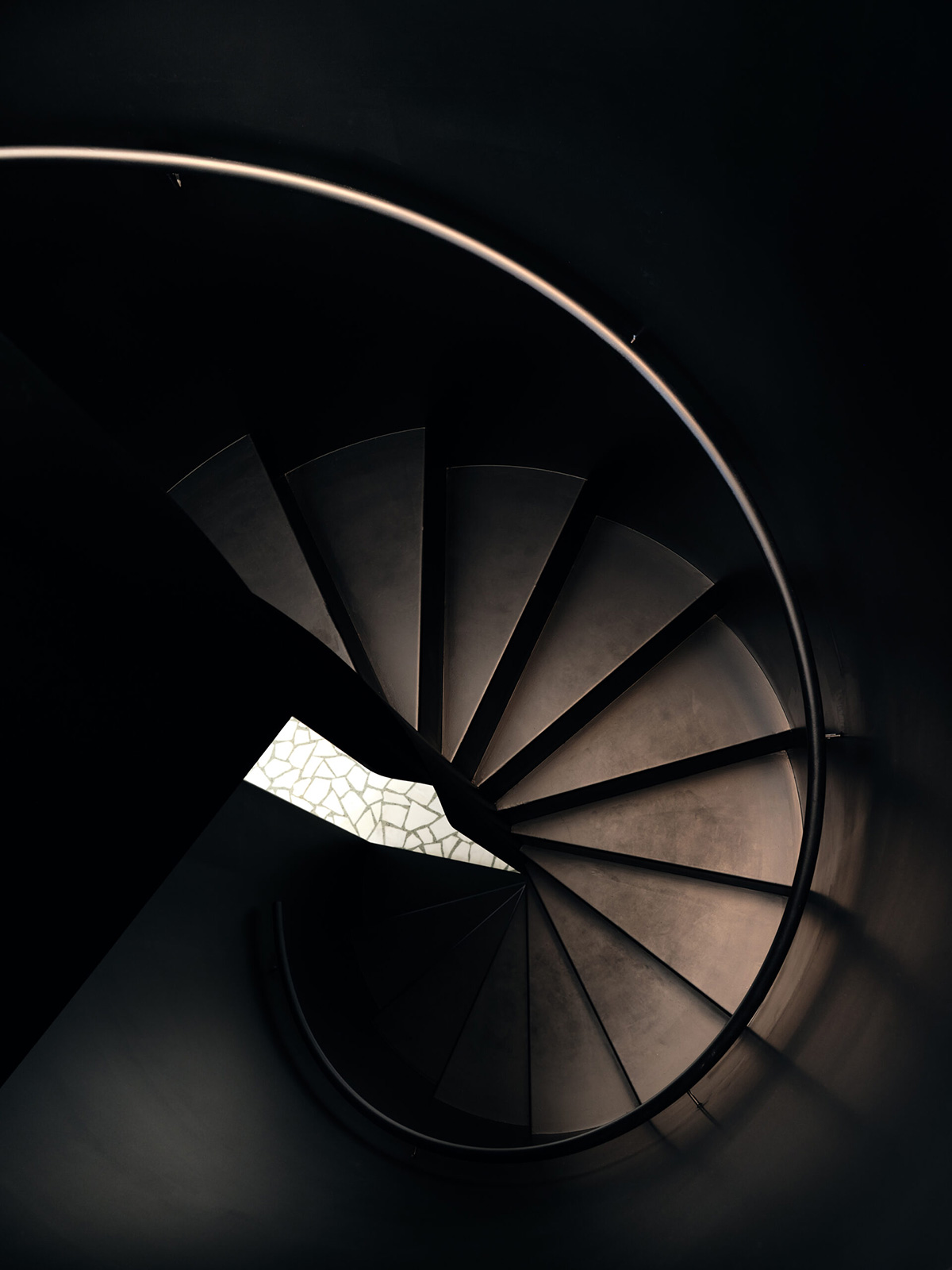 Urban-Stripes-staircase