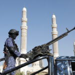 Οι αντάρτες Χούθι αναλαμβάνουν την ευθύνη για δύο πυραυλικές επιθέσεις κατά του Ισραήλ