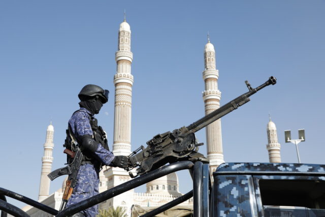 Νέες εκτοξεύσεις πυραύλων των ανταρτών Χούθι στην Ερυθρά Θάλασσα