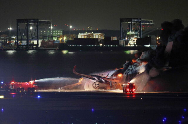 Ιαπωνία: Σώος ο πιλότος του μικρού αεροπλάνου, νεκροί οι πέντε επιβαίνοντες