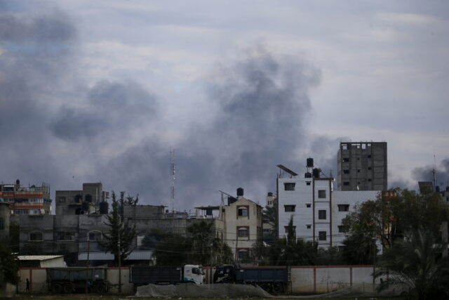 Τέταρτος μήνας πολέμου στη Γάζα –  Στη Μέση Ανατολή ο Μπλίνκεν