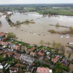 Υπερχείλισαν ποτάμια και κανάλια στη Μεγάλη Βρετανία