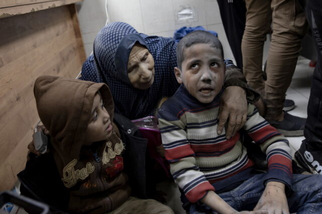 Γάζα: Βομβαρδισμός σε αποθήκη της UNRWA στη Ράφα – Πληροφορίες για νεκρούς και τραυματίες