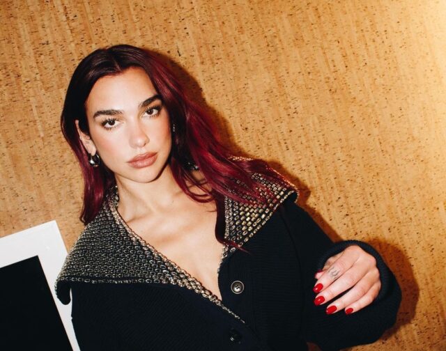 Dua Lipa: Το κοινό δεν θέλει οι σταρ της ποπ να είναι «πολιτικοποιημένες»