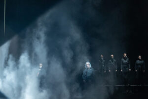 Είδαμε τη Νέκυια στη Στέγη και συγκινηθήκαμε με την αφήγηση του Γιάννη Αγγελάκα και της  Όλιας Λαζαρίδου