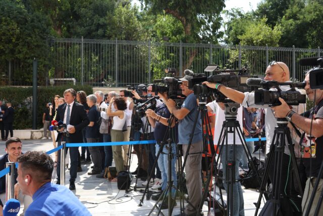 Διεθνές Ινστιτούτο Τύπου: Ο έλεγχος των ελληνικών ΜΜΕ και η διαπλοκή