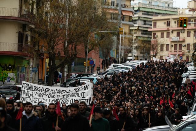 Σε εξέλιξη τα πανεκπαιδευτικά συλλαλητήρια κατά των μη κρατικών πανεπιστημίων