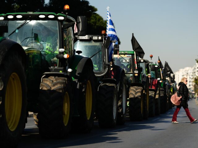 Αγροτικό μπλόκο στον κόμβο Νίκαιας στην Εθνική Οδό την Κυριακή