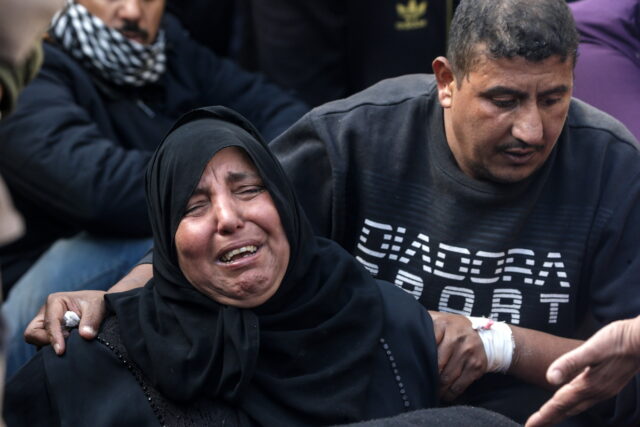«Τραγωδία» λέει το Ισραήλ για την σφαγή 104 Παλαιστινίων που περίμεναν ανθρωπιστική βοήθεια