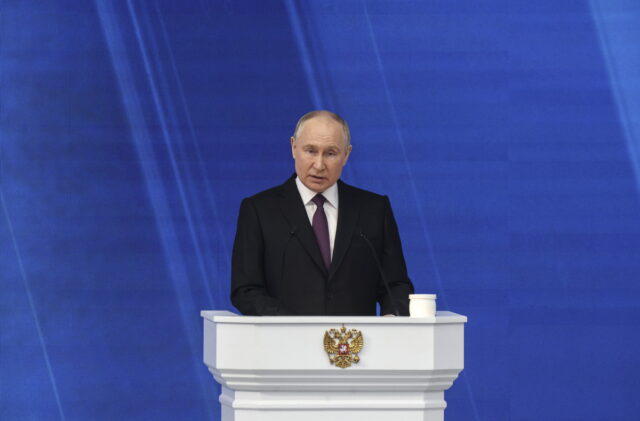 Πούτιν: «Κίνδυνος πυρηνικού πολέμου, εάν το ΝΑΤΟ στείλει στρατεύματα στην Ουκρανία»