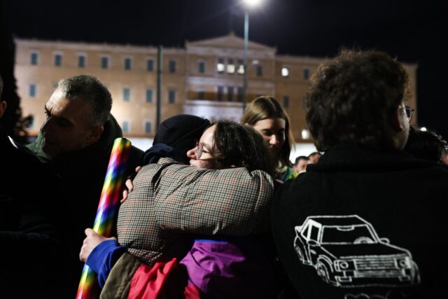 Ισότητα στον γάμο: 28 πρεσβείες χαιρετίζουν την υιοθέτηση της νομοθεσίας στην Ελλάδα