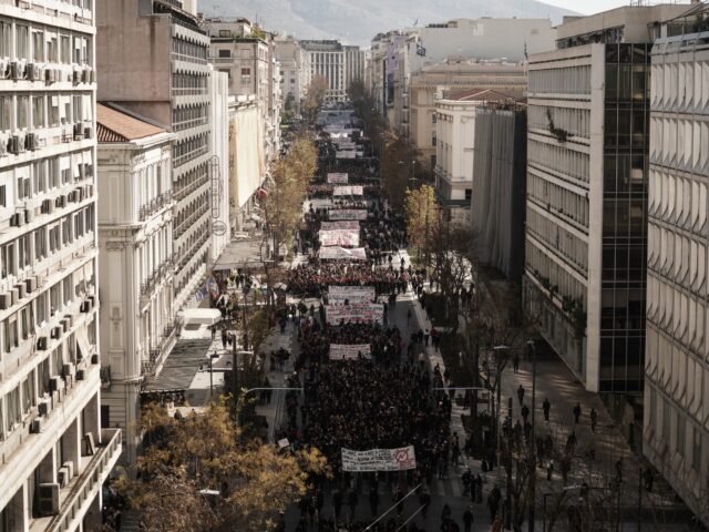 Ιδιωτικά πανεπιστήμια: Οκτώ καθηγητές Συνταγματικού Δικαίου κρίνουν αντισυνταγματικές τις διατάξεις